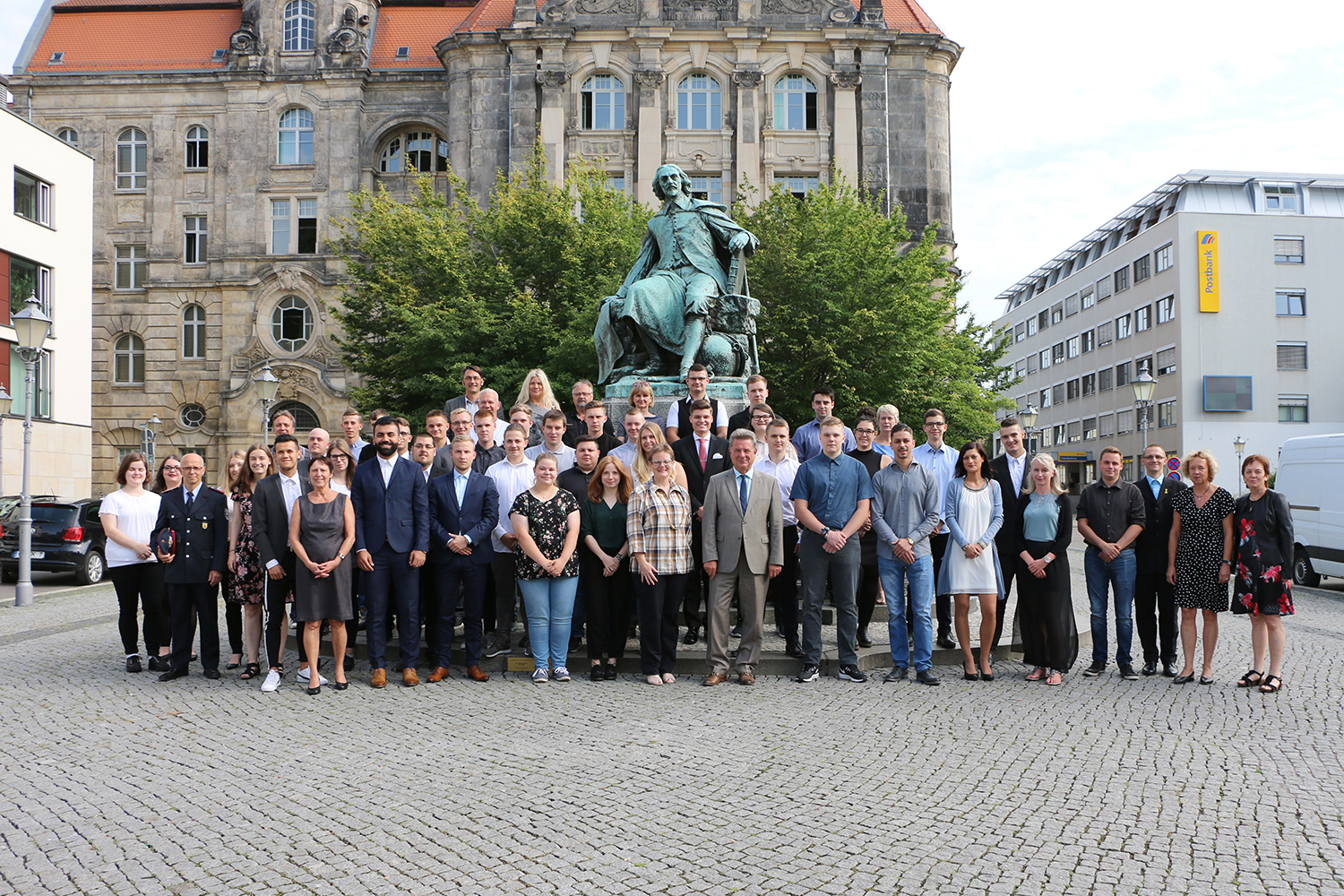 Magdeburg Begrusst 38 Neue Azubis Der Stadtverwaltung