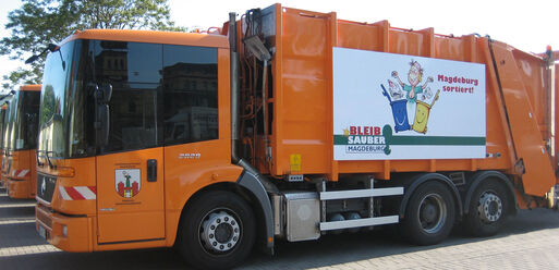 Bild vergrößern: Müllfahrzeug des Städtischen Abfallwirtschaftsbetriebes