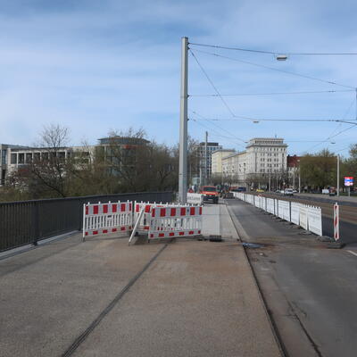 Einschränkungen an der Westseite der Neuen Strombrücke